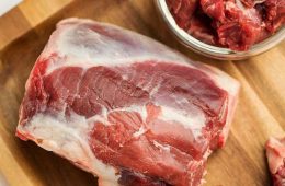 افت ۱۰ هزار تومانی قیمت گوشت در بازار