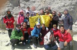‏۸ ‎کوهنورد نابینا موفق به فتح دماوند شدند