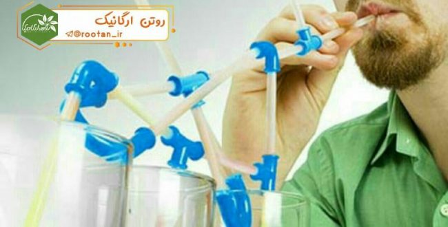 نوشیدن با نی باعث خطوط و چین