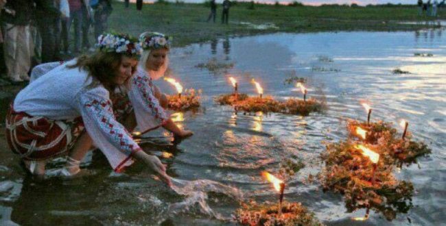 در ایران باستان از روز نوزدهم تا بیست و ششم اسفند ماه به مدت هفت روز جشنی با نام “نوروز ِ رودها” برگزار می‌شده است